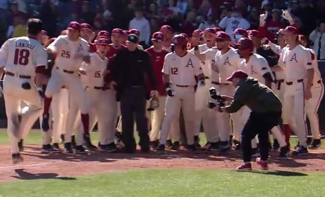 [Walk Off HR] #3 Arkansas vs UIC Game 4 2022