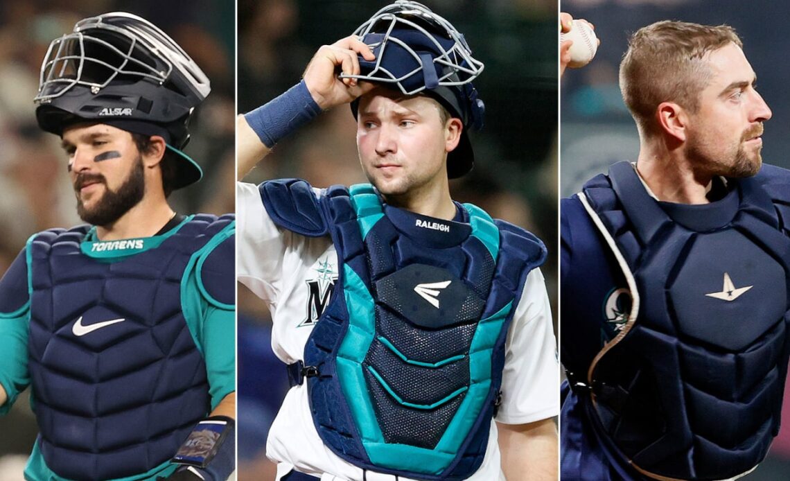 Mariners could carry three catchers on roster