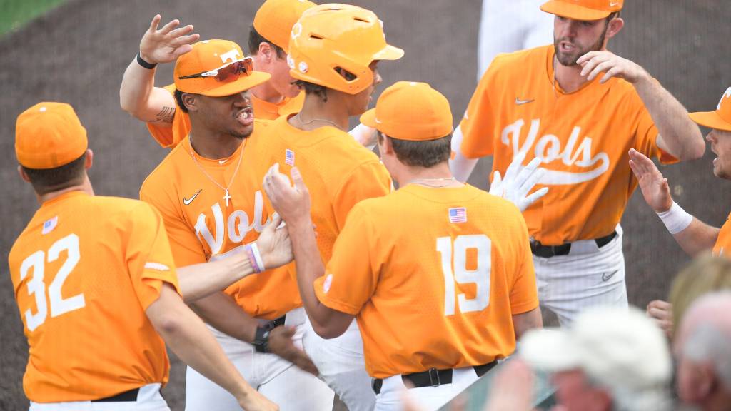 No. 1 Vols win share of SEC baseball regular season title