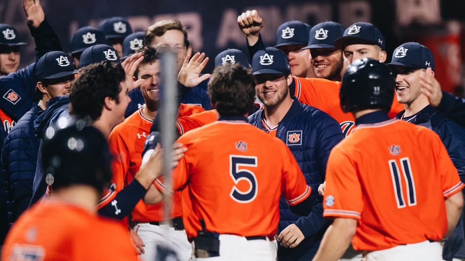 Tigers climb to No. 18 in this week’s coaches poll