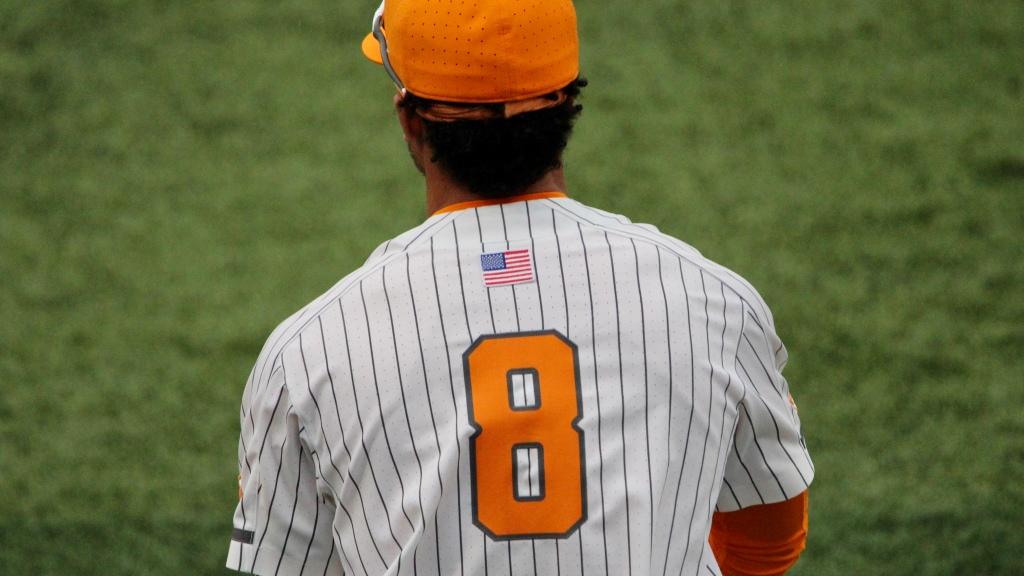 Vols No. 1 in USA TODAY Sports coaches poll for eighth straight week