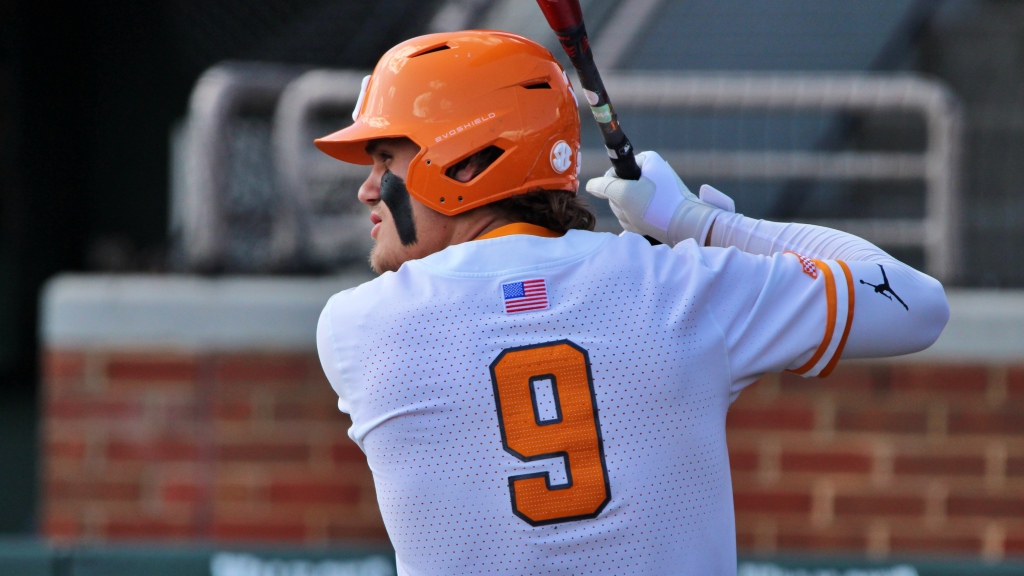 Vols are No. 1 in baseball coaches poll for ninth straight week