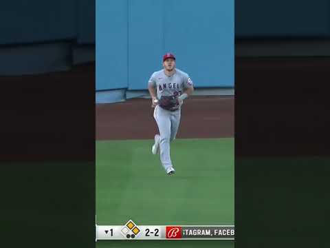 🚨 MIKE TROUT HOME RUN ROBBERY!!!! 🚨