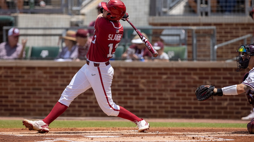 Phil Elson calls Arkansas’ Omaha-clinching walk-off single