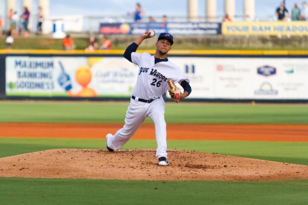 Luis Castillo pitching for the Pensacola Blue Wahoos in 2017