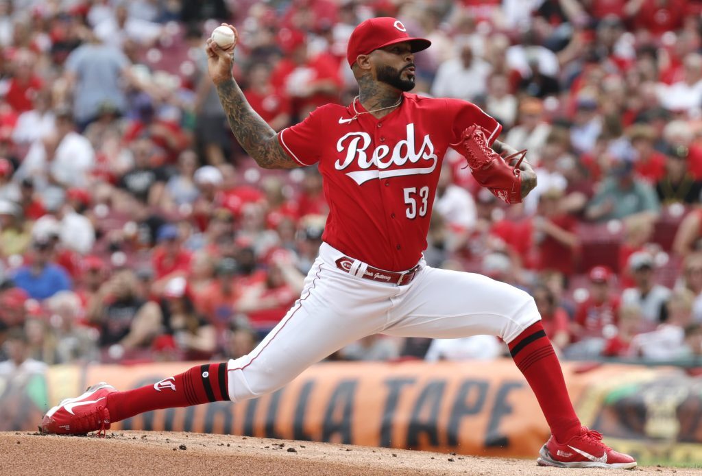 Reds' Vladimir Gutierrez To Undergo Tommy John Surgery