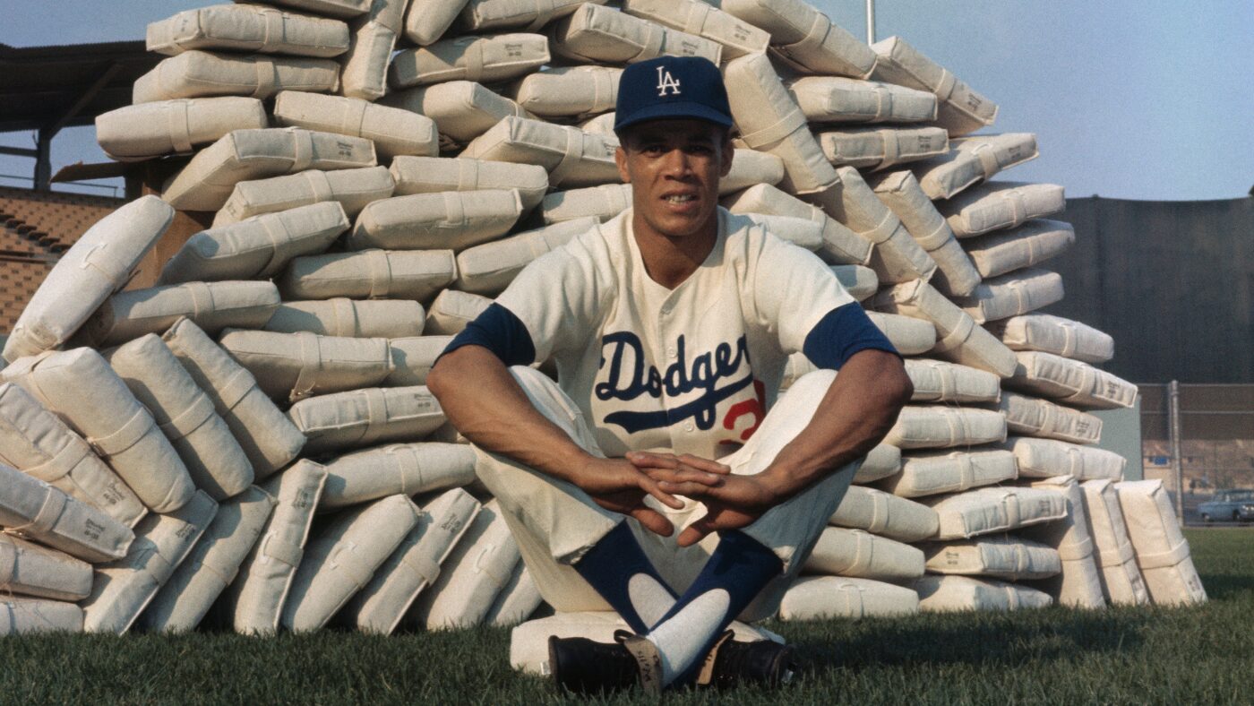 Dodgers icon Maury Wills, one of the best base stealers in baseball history, dies at 89