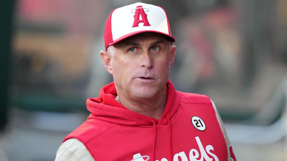Angels keep Phil Nevin as manager for 2023 on one-year deal