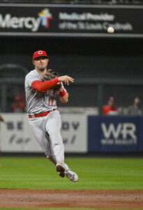 Twins Acquire Kyle Farmer - MLB Trade Rumors