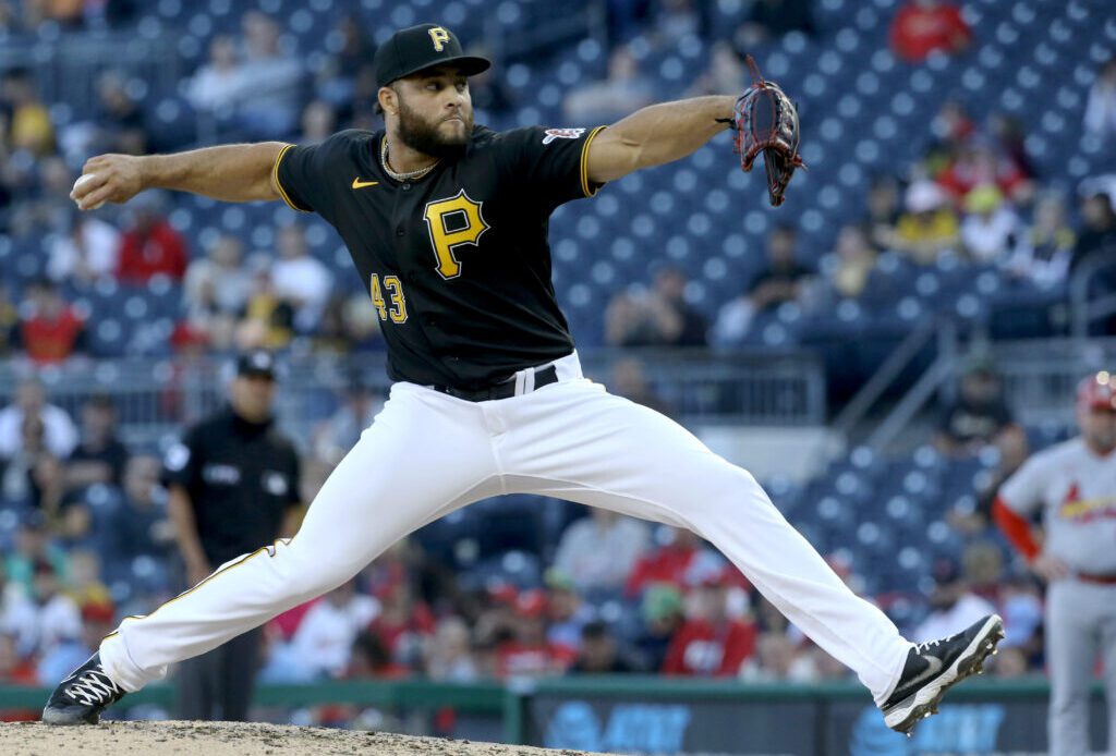 Yankees Claim Junior Fernandez Off Waivers From Pirates