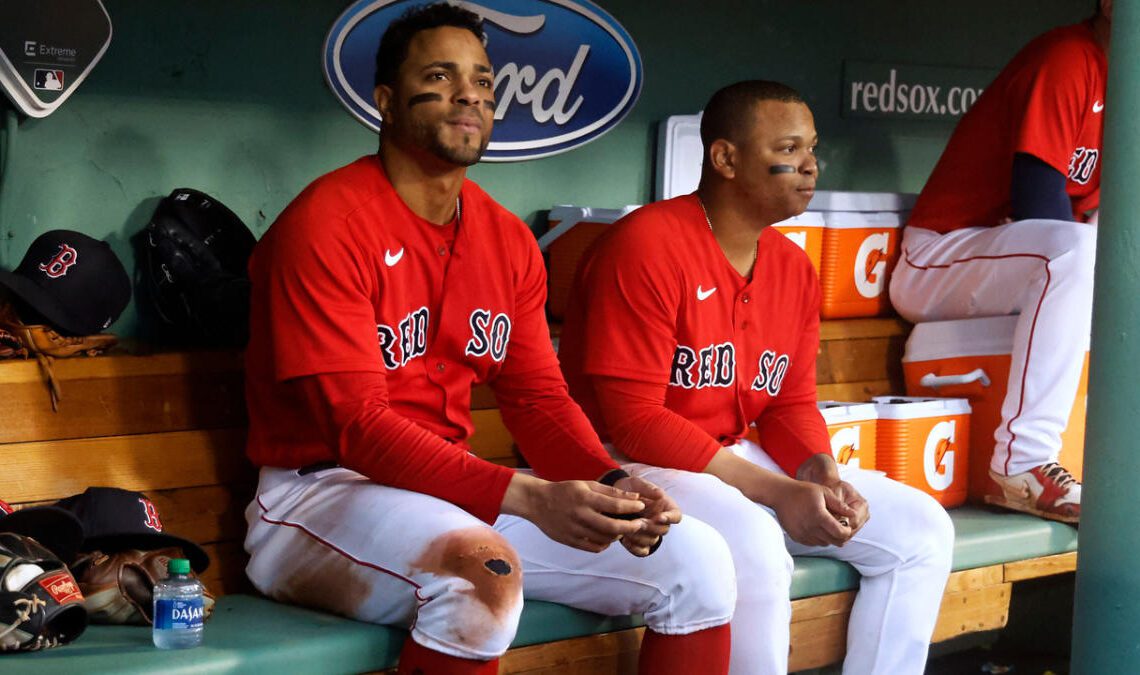 Rafael Devers, Don Orsillo react to Xander Bogaerts' Red Sox exit