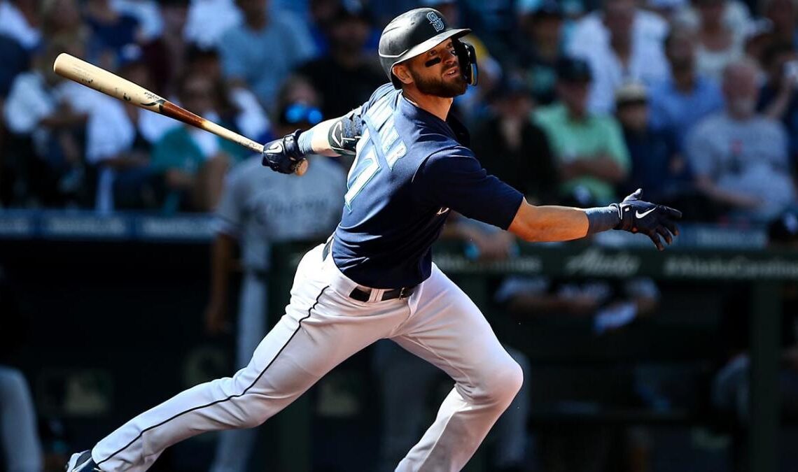 Red Sox turn sights to Mitch Haniger after missing out on Jose Abreu