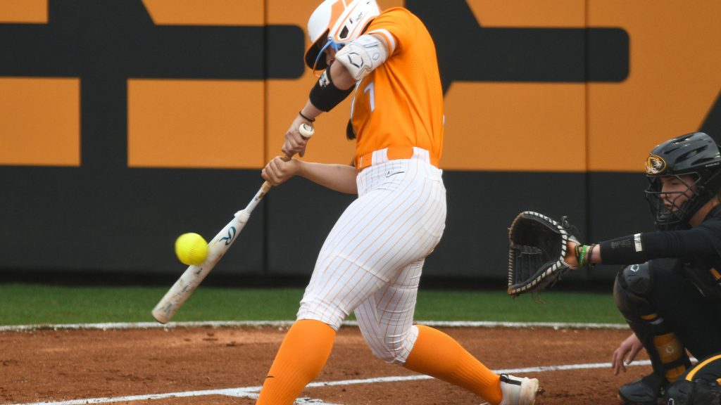 Lady Vols shut out Missouri to complete series sweep