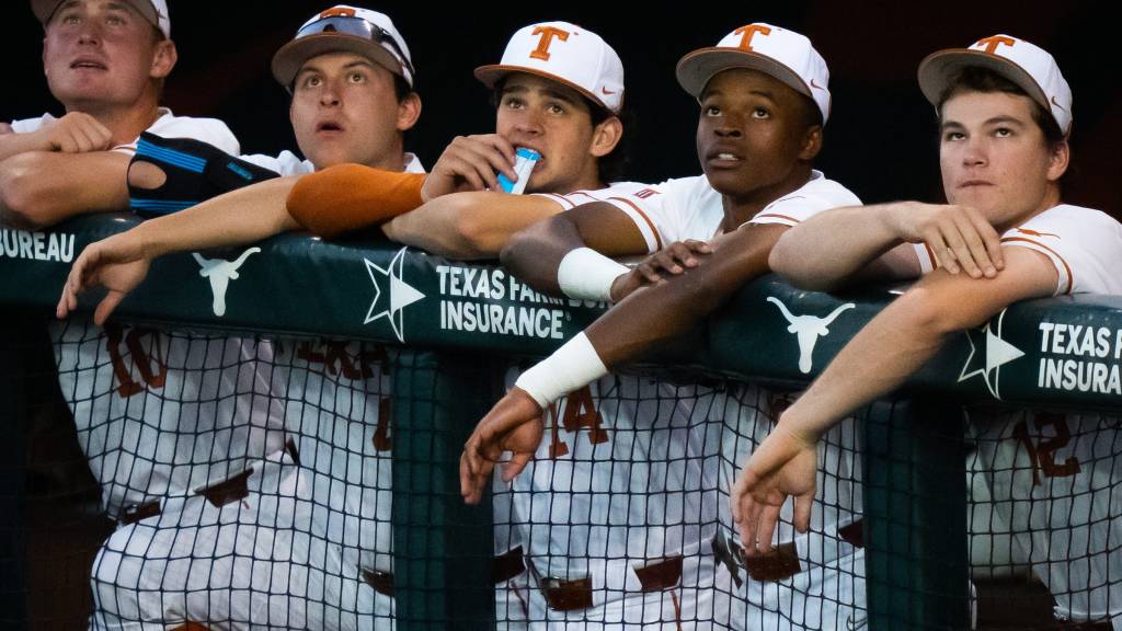 Texas baseball wins two of three games against Texas Tech