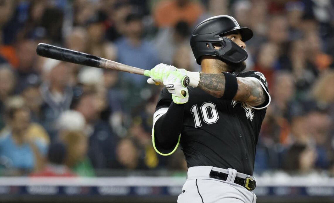 White Sox's offensive woes continue to reach historic levels