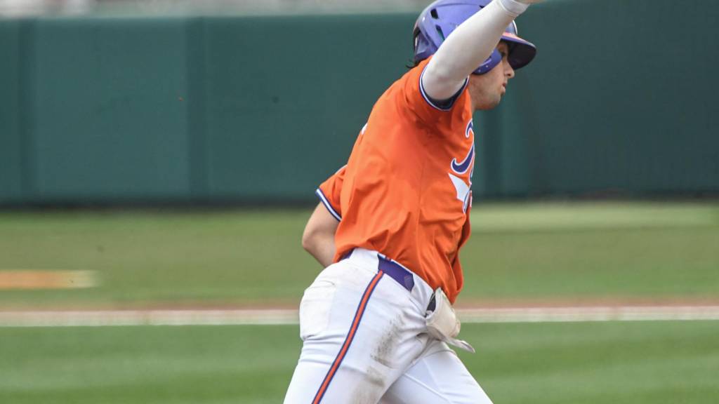 Blake Wright leads 16-hit attack as Clemson wins ACC Atlantic Division
