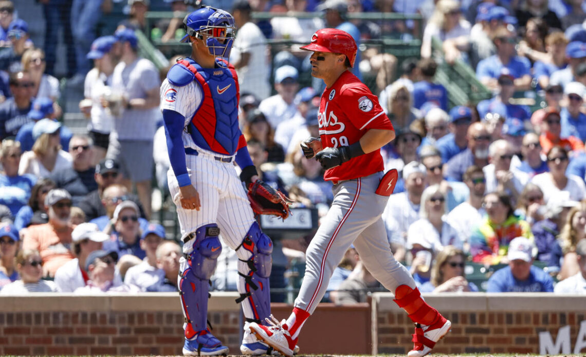 Cubs fall to Reds, lose 9 of last 11