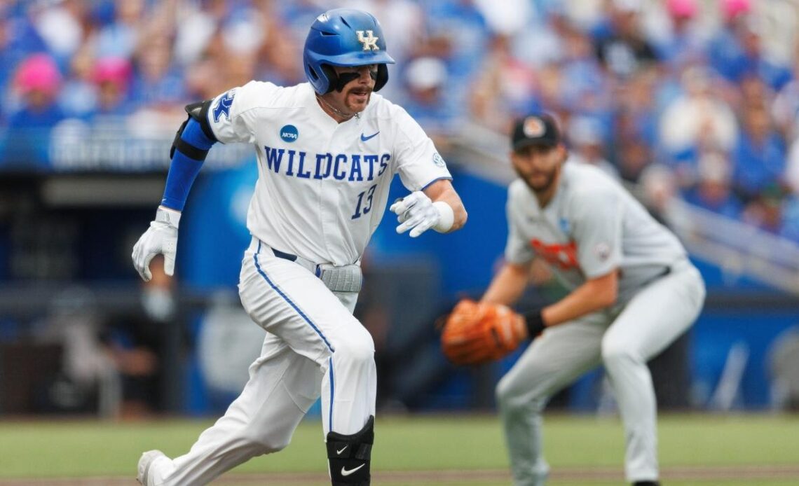 Time's winding down for Tennessee and Evansville; Kentucky dominates Game 1 of super regionals