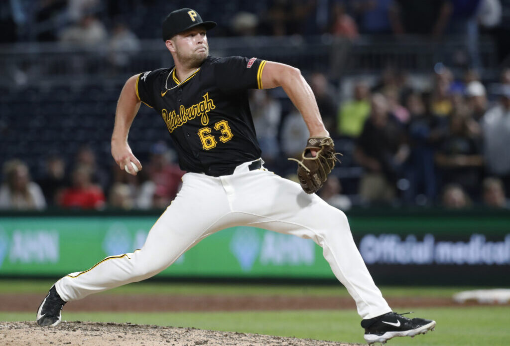 Pirates' Hunter Stratton Carted Off Field After Patella Tendon Rupture