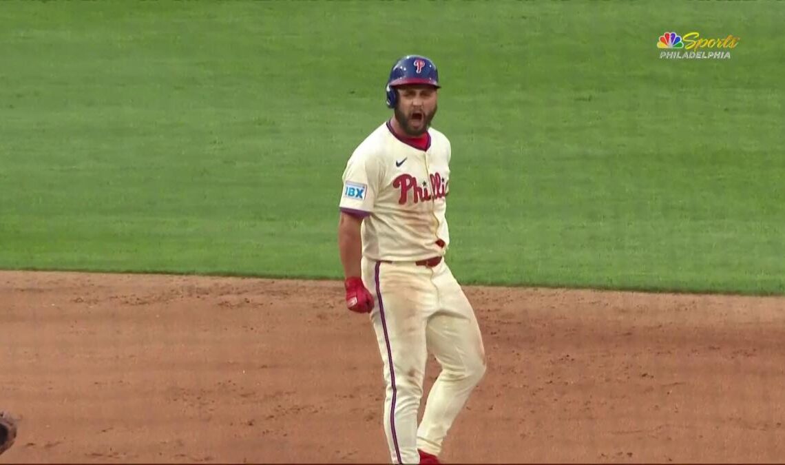 Stevenson delivers game-winner, then robs a HR to lead Phillies past Mets