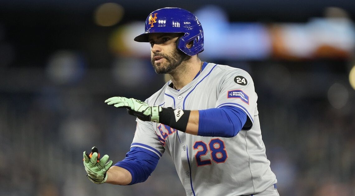 Tylor Megill deals, Mets offense does just enough to beat Blue Jays, 3-2
