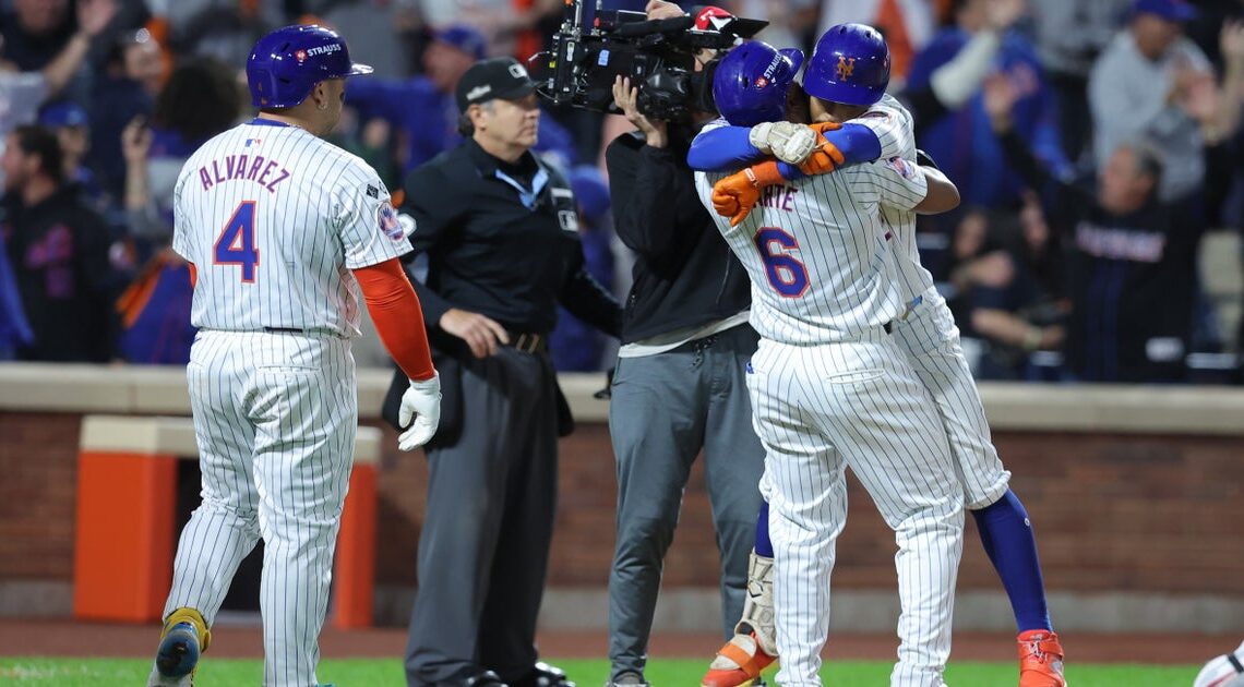 LISTEN: Mets radio call of Francisco Lindor's go-ahead grand slam to clinch NLDS win