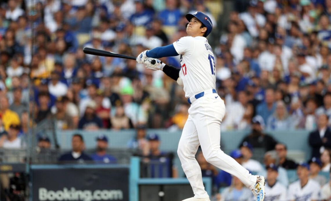 Shohei Ohtani hits 1st career playoff HR to tie Game 1 in Dodgers-Padres NLDS