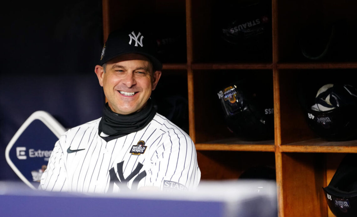 Aaron Boone will be back as Yankees manager after club exercises option