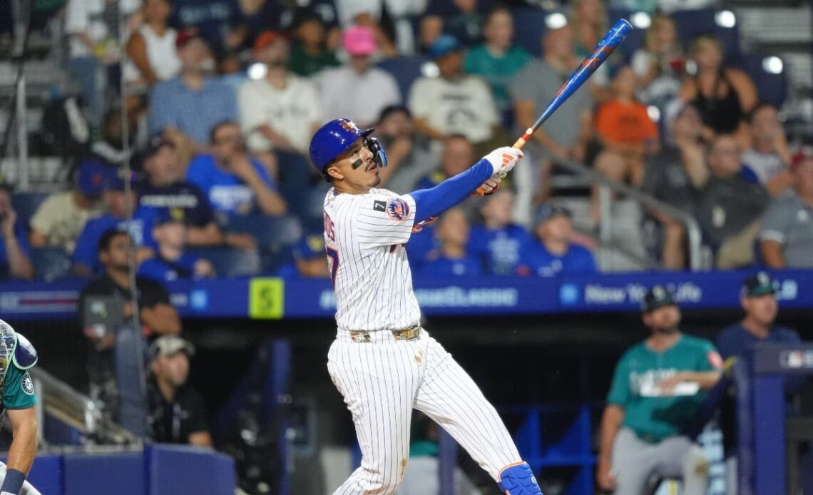 Mark Vientos homers, drives in four as Mets beat Mariners 7-3 in 2025 MLB Little League Classic
