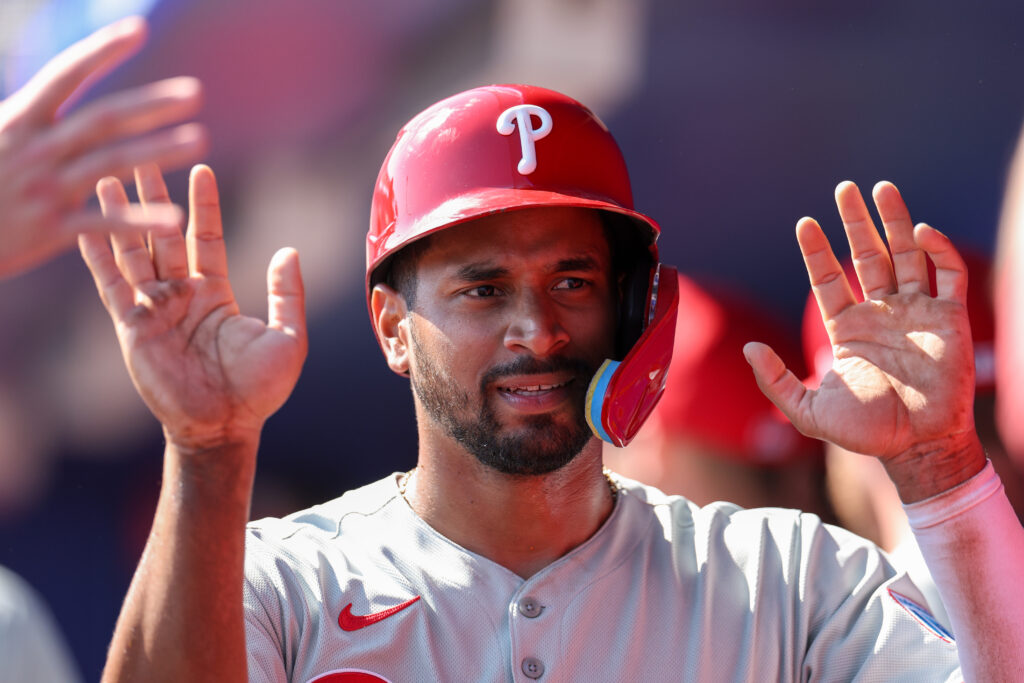 Phillies Re-Sign Óscar Mercado To Minor League Deal