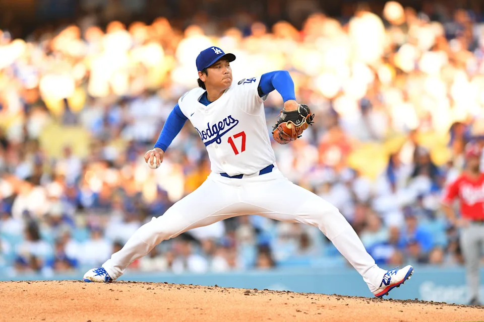 LOS ANGELES, CA - AUGUST 27: Los Angeles Dodgers pitcher Shohei Ohtani (17) throws a pitch during the MLB game between the Cincinnati Reds and the Los Angeles Dodgers on August 27, 2025 at Dodger Stadium in Los Angeles, CA. (Photo by Brian Rothmuller/Icon Sportswire via Getty Images)